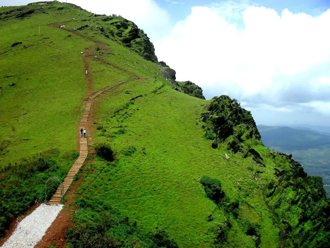 Coimbatore to Karnataka Park  Ooty Tour Packages