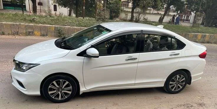 Coimbatore Airport to Kodaikanal Taxi Services